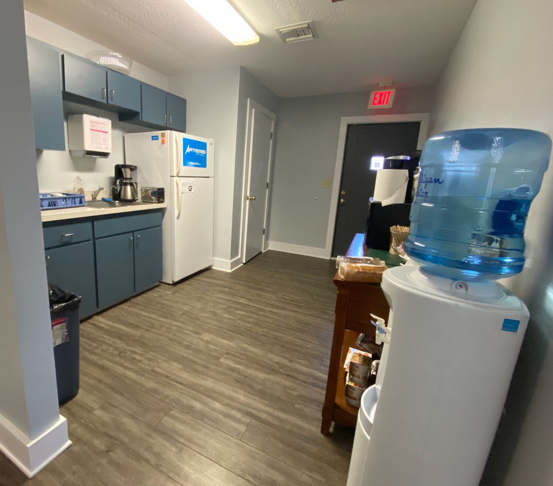 1427 Aurora Rd, Melbourne, FL 32935